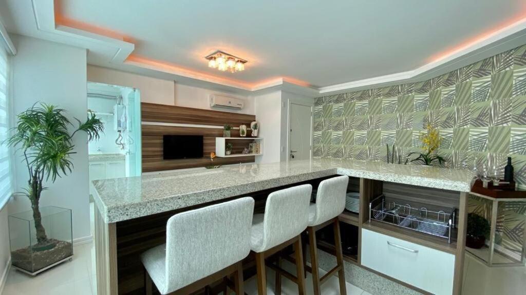 Solar Das Ilhas - Aconchegante Apartamento Na Linda Praia De 4 Ilhas Бомбиняс Екстериор снимка