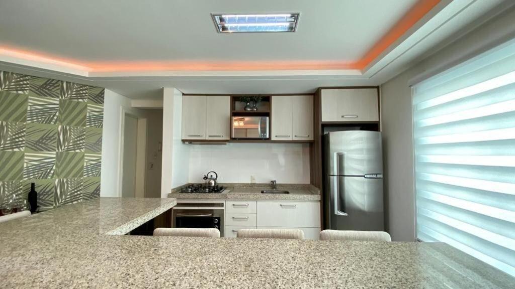 Solar Das Ilhas - Aconchegante Apartamento Na Linda Praia De 4 Ilhas Бомбиняс Екстериор снимка