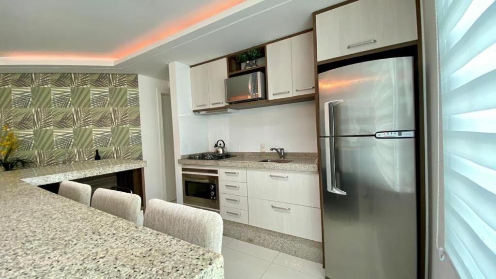 Solar Das Ilhas - Aconchegante Apartamento Na Linda Praia De 4 Ilhas Бомбиняс Екстериор снимка